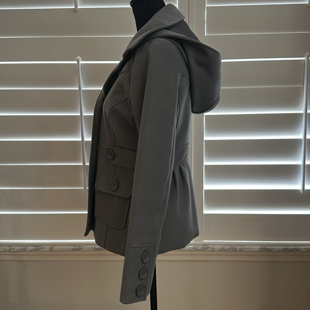 Gray Coat - Picture 2 of 6